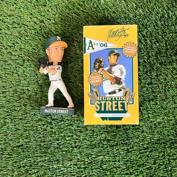 VTG 2006 BD&A Huston Street MLB Oakland Athletics A’s MLB Bobblehead IN BOX - Picture 1 of 16